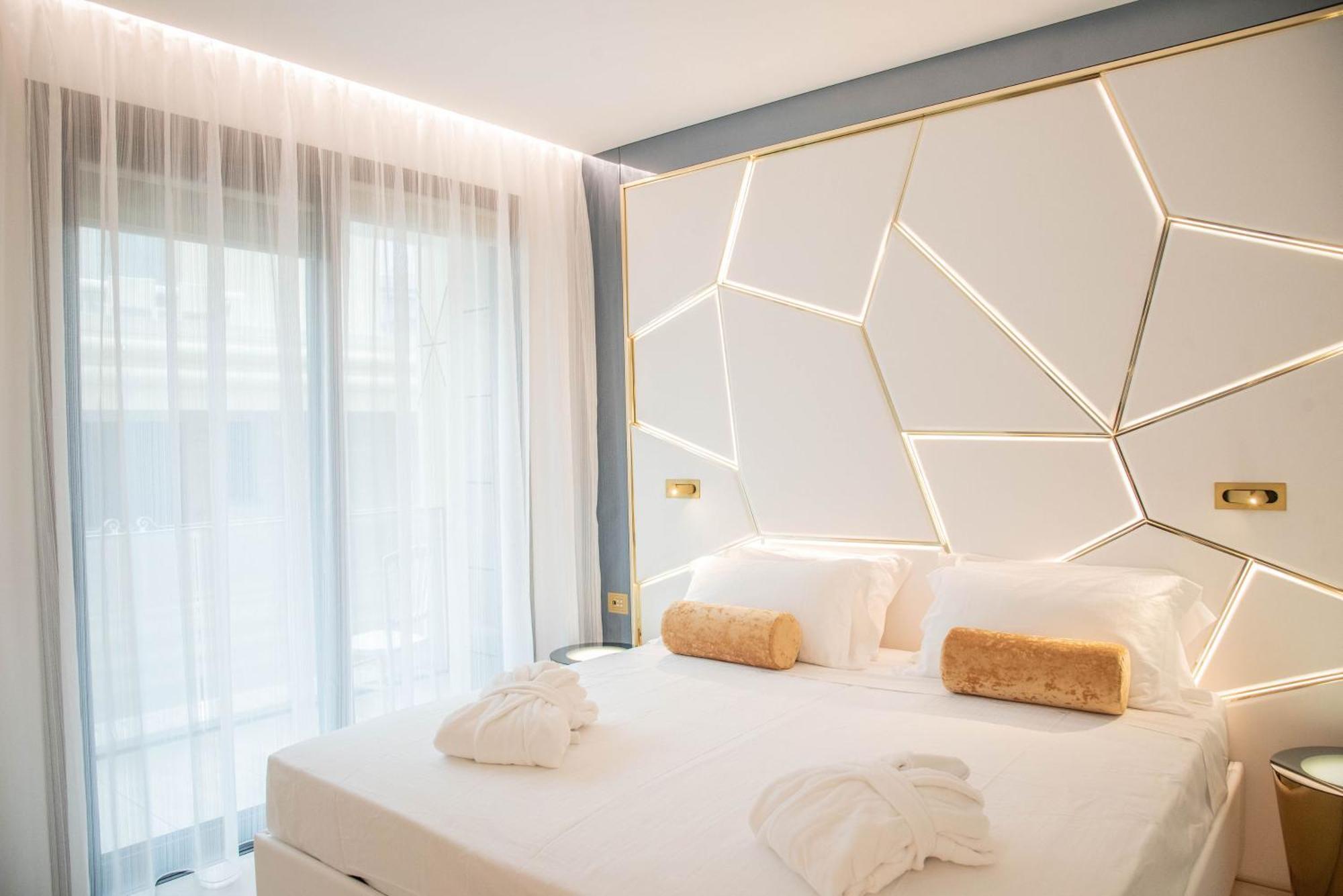 The Promenade Luxury Wellness Hotel Riccione Exteriör bild