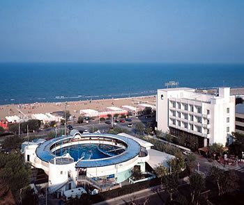 The Promenade Luxury Wellness Hotel Riccione Exteriör bild